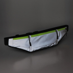 Marsupio riflettente per corridori con zip e retro in rete color grigio quinta vista