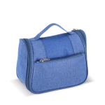 Necessaire in plastica riciclata con gancio interno per appenderlo e maniglia color blu terza vista