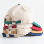 Cappellino sportivo bicolore strutturato a 6 pannelli in cotone 250 g/m2 vue 1