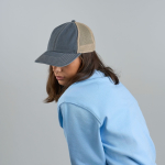 Cappellino trucker a 6 pannelli con rete traspirante e chiusura in velcro vue 3