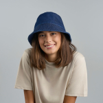Cappello tipo Panama in denim di cotone riciclato tinto con DyStar® vue 2