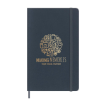 Taccuino XL con copertina morbida vegana Moleskine Vegea Capri a righe color blu grigiastro