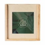 Set di carte e dadi in scatola scorrevole in legno personalizzabile color legno chiaro vista dettaglio 3