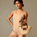 Borsa a cesta piccola in carta con manici corti ed etichetta da personalizzare color naturale terza vista
