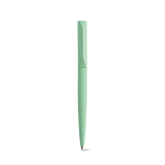 Penna in alluminio riciclato girevole con scrittura nera color verde pastello vista frontale