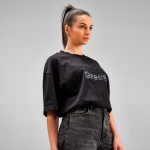 T-shirt unisex in cotone biologico oversize 240 g/m² Paloma color nero terza vista ambiente