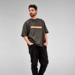 T-shirt unisex in cotone biologico oversize 240 g/m² Paloma color lilla seconda vista ambiente