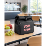 Borsa termica arrotolabile con chiusura regolabile in similpelle 7L vista ambiente