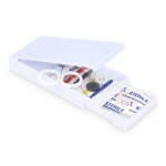 Kit da cucito in scatola di plastica con cerotti ideale per i viaggi color bianco