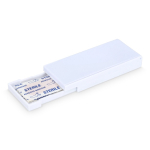 Kit da cucito in scatola di plastica con cerotti ideale per i viaggi color bianco seconda vista