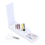 Kit da cucito in scatola di plastica con cerotti ideale per i viaggi color bianco terza vista