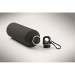 Borraccia in acciaio inox riciclato con finitura gommata e moschettone 750 ml color nero quarta vista fotografica