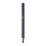 Penna in alluminio riciclato con meccanismo a rotazione e finitura gommata color blu quarta vista