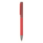 Penna in alluminio riciclato con meccanismo a rotazione e finitura gommata color rosso