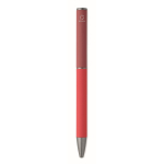 Penna in alluminio riciclato con meccanismo a rotazione e finitura gommata color rosso sesta vista