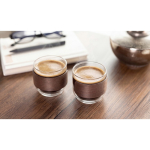 Set da 2 tazze da caffè in vetro con fascia in legno di noce 120 ml color legno vista ambiente