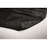 Set regalo con coperta in pile e due tazze metalliche smaltate da 350 ml color nero quinta vista fotografica
