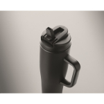 Bicchiere termico in acciaio inox riciclato antigoccia con manico e cannuccia 900 ml color nero terza vista fotografica