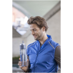 Borraccia con cannuccia integrata e coperchio a pulsante antigoccia 700ml color nero immagine stile di vita 2