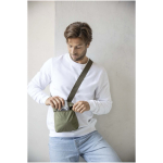 Borsa a tracolla leggera con tracolla regolabile e imbottitura color blu mare immagine stile di vita