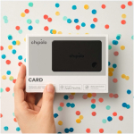 Scheda localizzatrice ricaricabile compatibile con Apple e Android Chipolo color grafite seconda vista con scatola