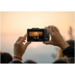 Fotocamera digitale Prixton 64 MP con schermo IPS ribaltabile da 3'' color nero immagine stile di vita