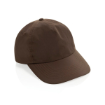 Cappellino a 5 pannelli in nylon riciclato leggero e traspirante color marrone