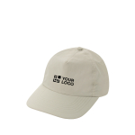 Cappellino a 5 pannelli in nylon riciclato leggero e traspirante color beige vista area di stampa