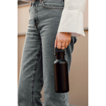 Borraccia termica a doppia parete con cannuccia e tappo antigoccia 600ml color nero vista ambiente 4