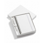 Set con penna in alluminio a inchiostro blu e taccuino A5 in PU a righe color bianco prima vista