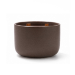Candela profumata in ciotola di ceramica con doppio stoppino in legno 320g color marrone prima vista