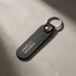 Portachiavi in pelle sintetica dal design allungato con scatola regalo sesta vista