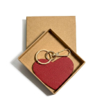 Portachiavi in PU a forma di cuore con scatola di presentazione inclusa color rosso seconda vista