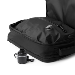Zaino in poliestere eco con compressione sottovuoto e pompa elettrica 15” color nero vista dettaglio 2