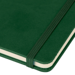 Taccuino A5 con copertina in PU riciclato, segnalibro e pagine a righe color verde ottava vista