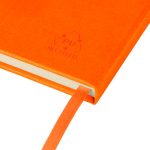 Taccuino A5 con copertina in PU riciclato, segnalibro e pagine a righe color arancione quinta vista