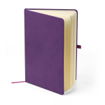 Taccuino A5 con copertina in PU riciclato, segnalibro e pagine a righe color viola terza vista