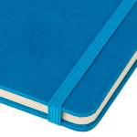 Taccuino A5 con copertina in PU riciclato, segnalibro e pagine a righe color azzurro seconda vista