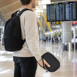 Custodia organizer da viaggio in PU con zip e protezione RFID
