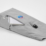Zaino ecologico roll-top con base rinforzata e tasca frontale 16L color grigio chiaro