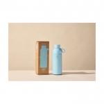Borraccia da 500 ml in acciaio inox e plastica riciclata color azzurro pastello seconda vista con scatola