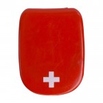 Kit di pronto soccorso con bende e salviette color rosso prima vista
