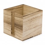 Portatovaglioli a cubo in legno naturale con scanalatura su un lato color legno prima vista