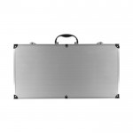 Set con accessori da barbecue in valigetta di alluminio color argento prima vista