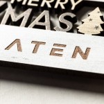 Magnete in legno con messaggio natalizio color naturale quarta vista