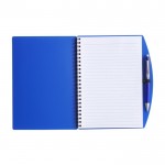 Block notes A5 con 65 pagine a righe e penna inchiostro blu color blu terza vista