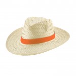 Eleganti cappelli di paglia con nastro color arancione