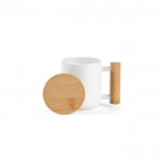 Tazza di porcellana con coperchio e manico di bambù da 320 ml color bianco