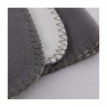 Coperta in pile bicolore a due strati realizzata in poliestere color grigio seconda vista
