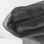 Zaino impermeabile roll-top in PVC con tasca pc 15” color nero vista dettaglio